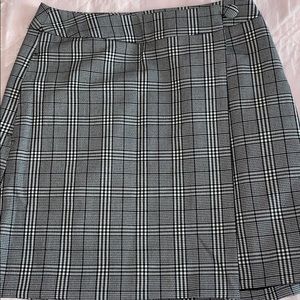 Skirt with pockets